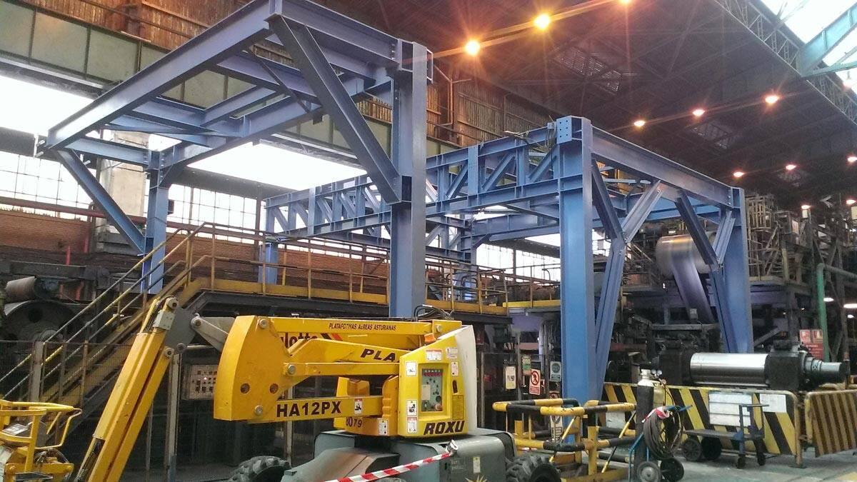 Obras en la línea de decapado en Arcelor a cargo de CIMISA
