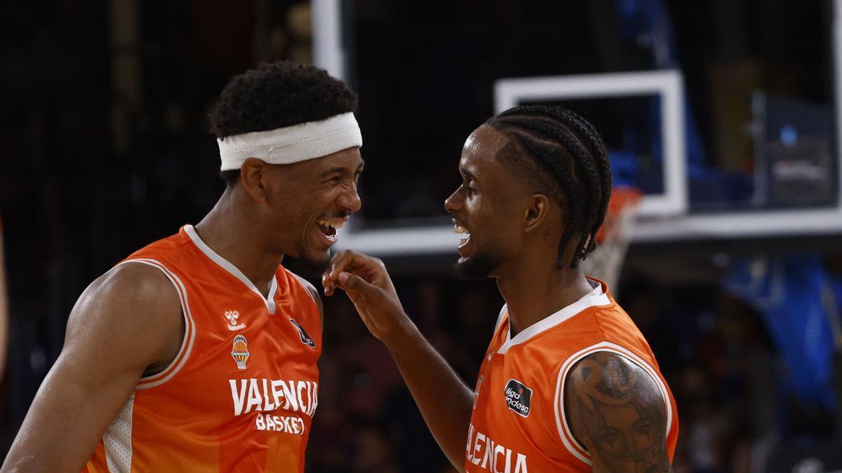 Fiesta en la ciudad tras la victoria de Valencia Basket