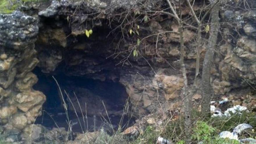 Muere tras ser rescatado en una cueva de Xàtiva
