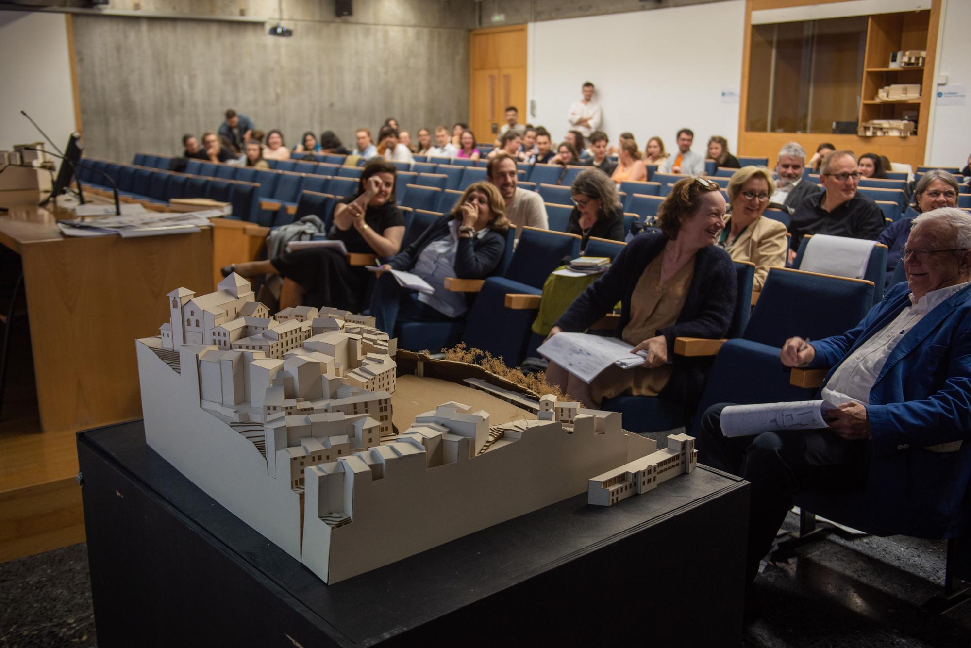 Exposición del 'Proyecto Jacobus' en la Escuela de Arquitectura