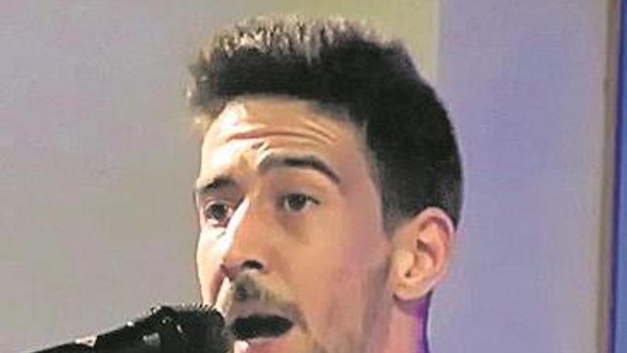 Jonatan Penalba canta en Sant Roc de la Donació