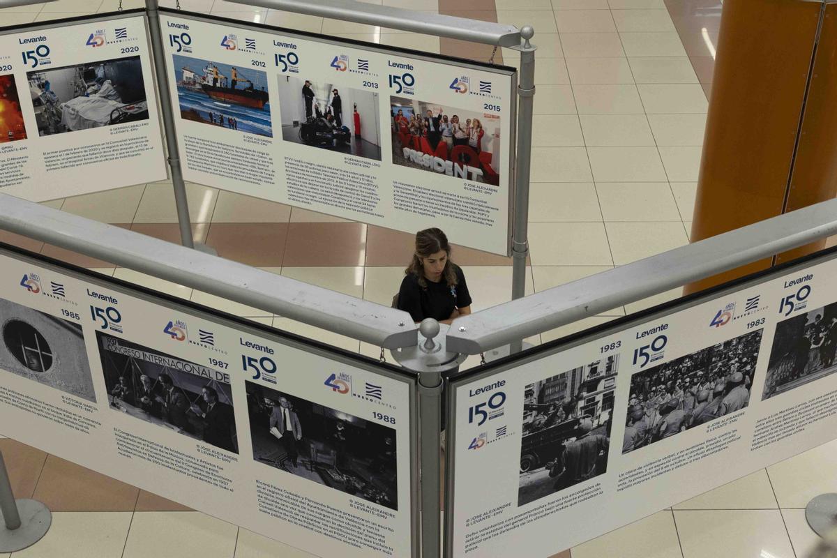 Inauguración en Nuevo Centro de la exposición del 150 aniversario de ...