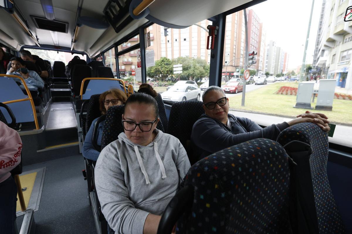 En imágenes: un viaje por varias rutas del transporte urbano de Avilés En imágenes: un viaje por varias rutas del transporte urbano de Avilés