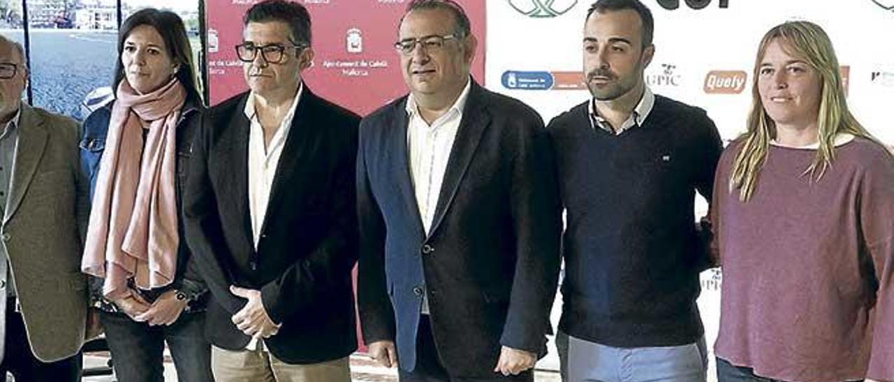 Imagen de la presentación de la Santa Ponsa Cup en el Ajuntament de Calvià.