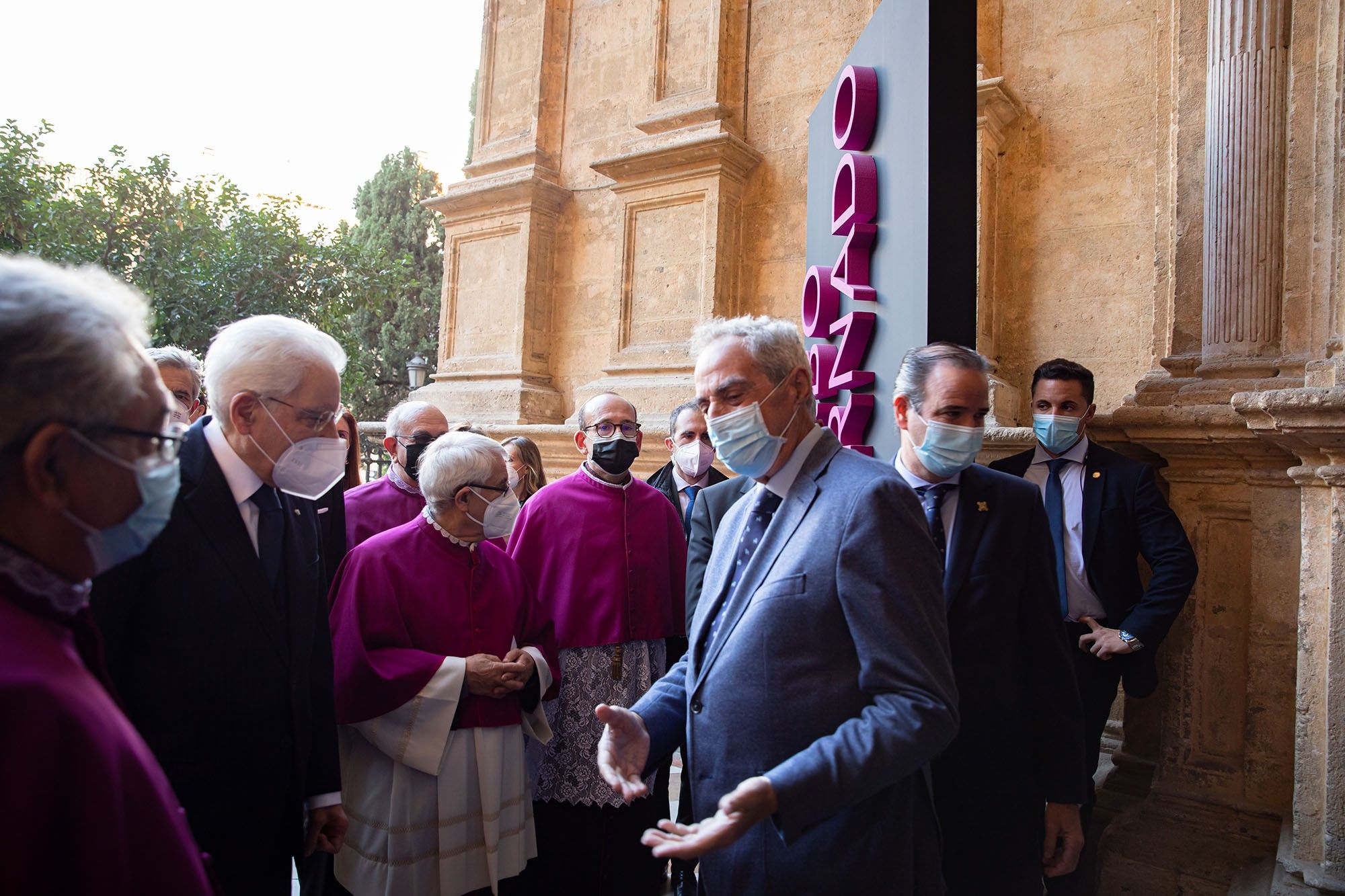 El presidente de Italia, Sergio Mattarella, aprovecha su estancia en Málaga y visita 'El Verbo Encarnado'