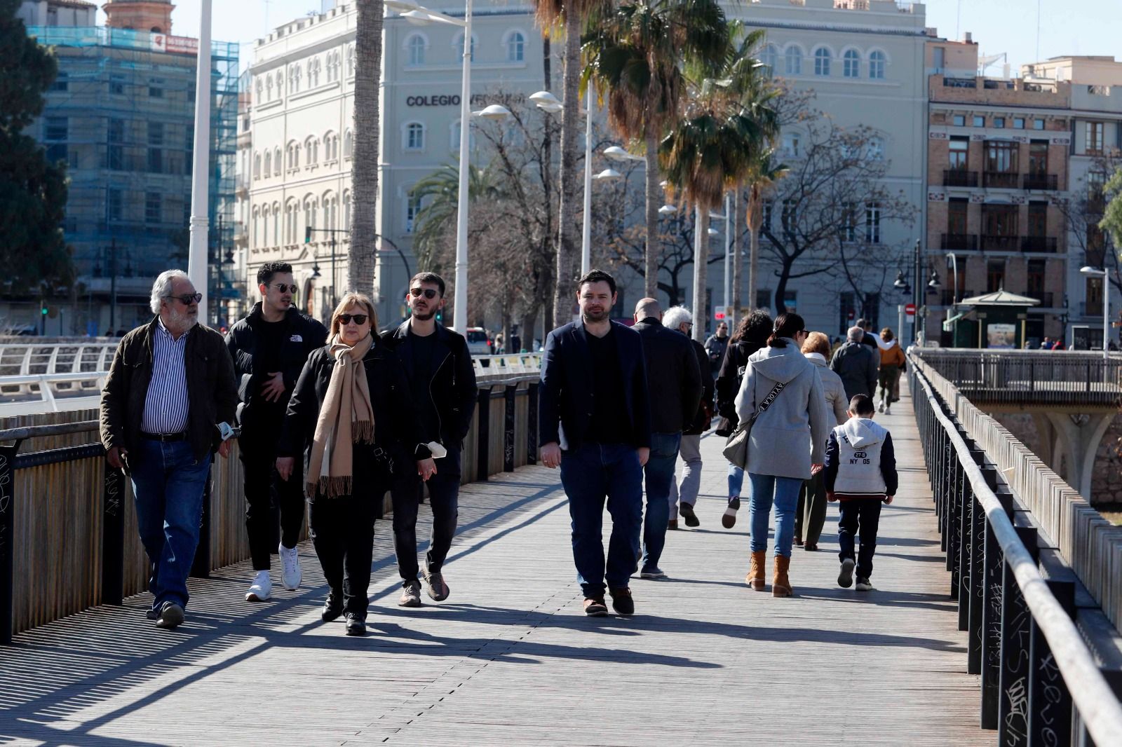 València disfruta al sol del penúltimo domingo de febrero