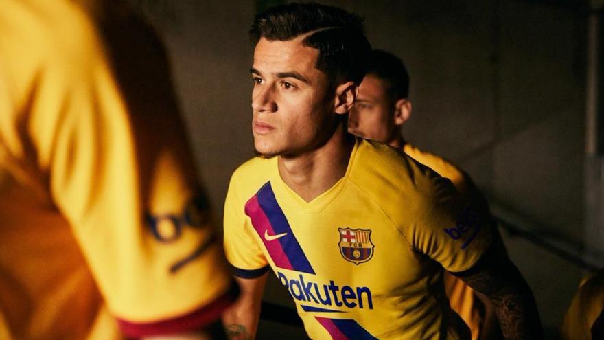 Coutinho, amb la nova samarreta groga del Barça