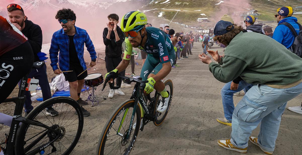 Daniel Felipe Martíonez, en el Giro
