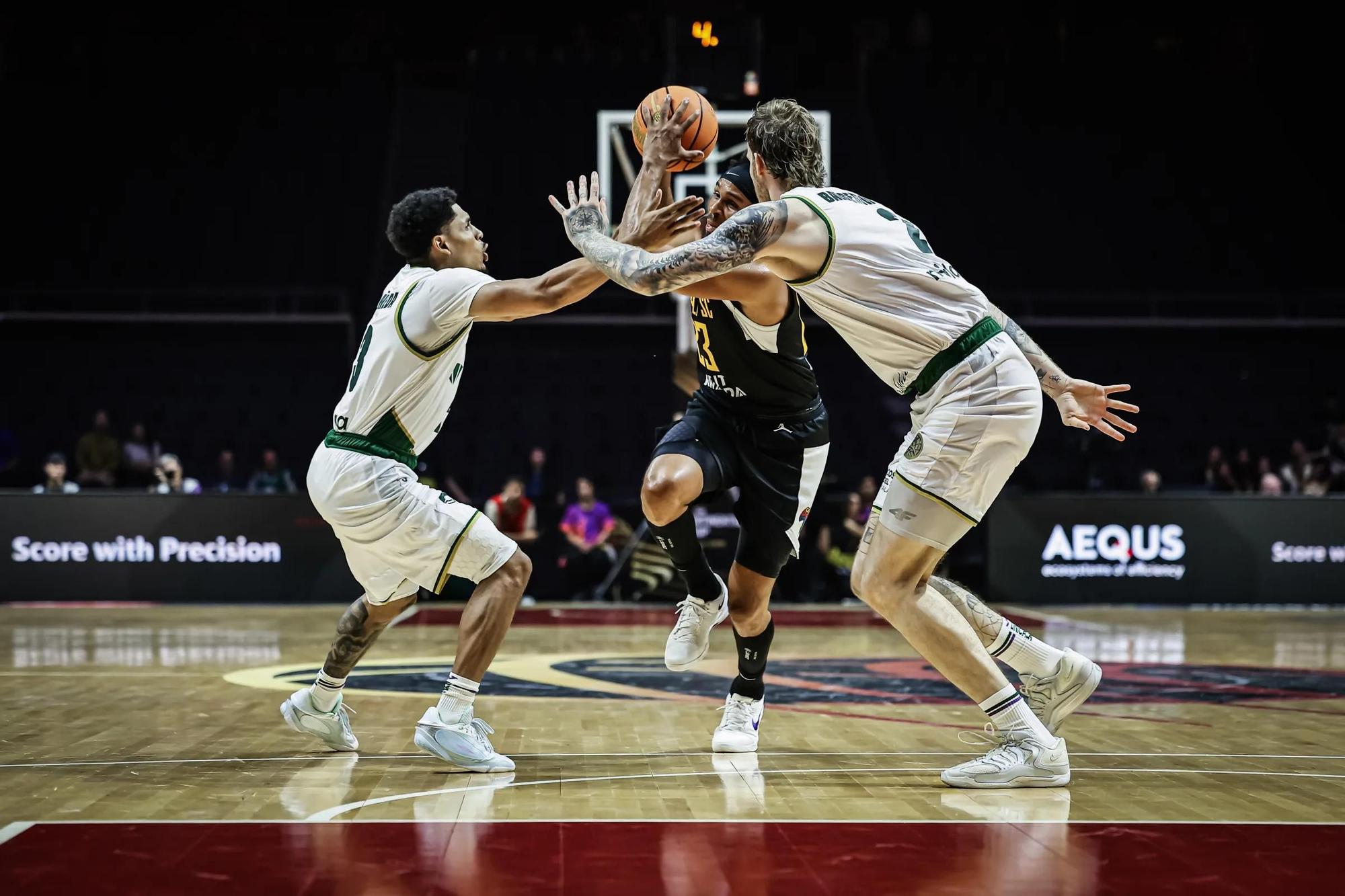 Copa Intercontinental de baloncesto: Al Ahli 61-73 Unicaja, en imágenes