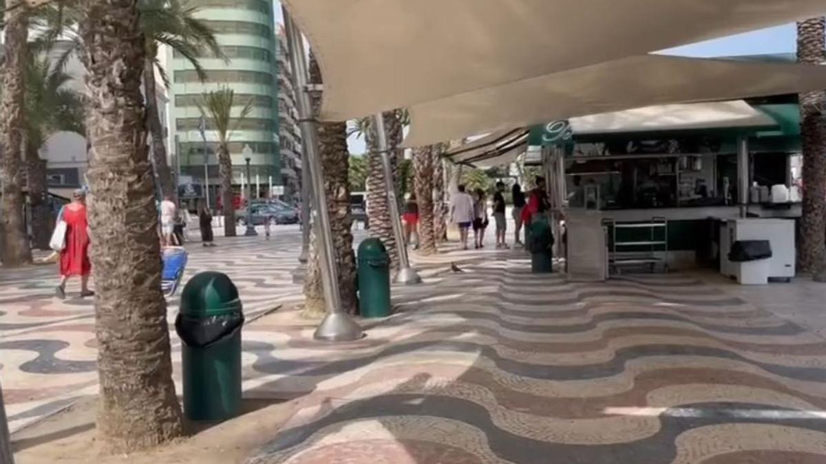 La Policía de Alicante obliga al Peret a desmontar su terraza por no tener licencia.