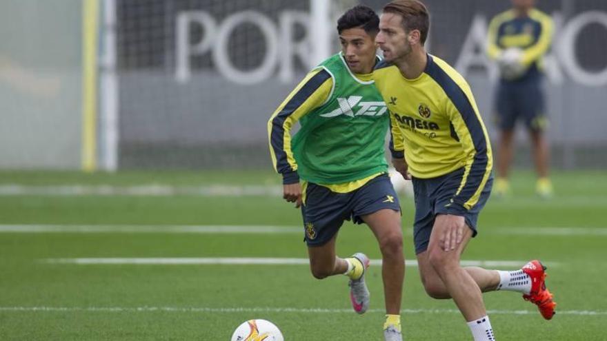 Soldado, Jonathan y Trigueros descansan en Copa