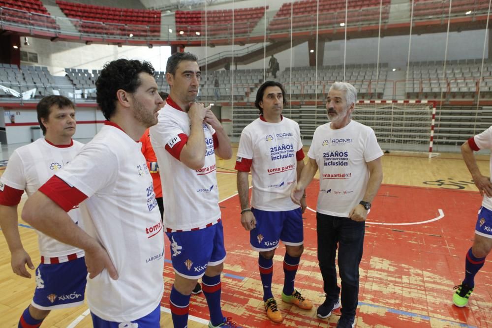 Partido benéfico entre exjugadores del Sporting y del Oviedo en favor de la Asociación Adansi