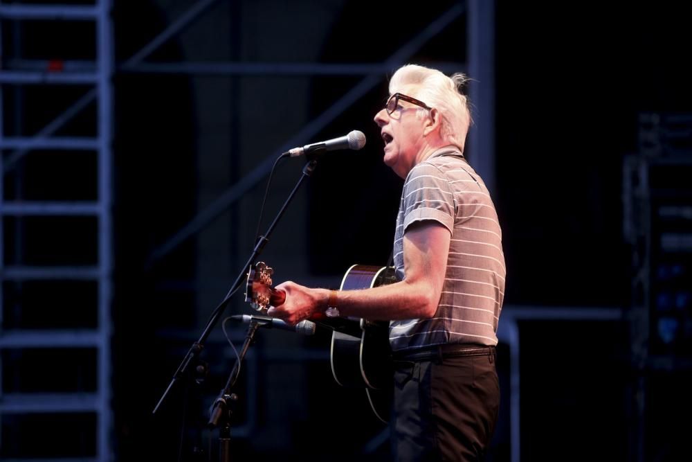 Concierto de Nick lowe en la plaza Mayor