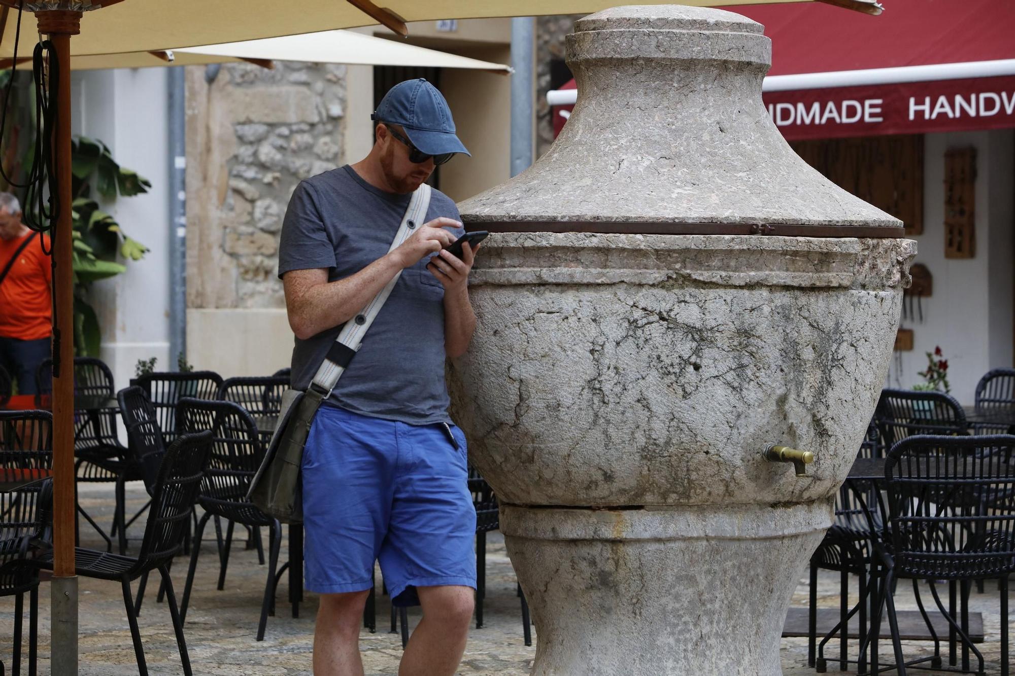 Auch bei Regen auf Mallorca einen Besuch wert: Pollença ist Mitte September voller Leben