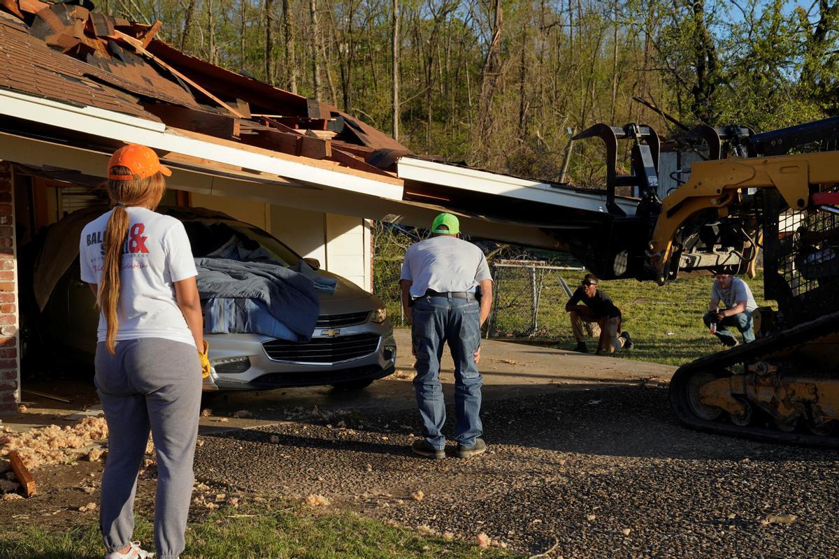 La oleada de tornados en Estados Unidos deja al menos 29 muertos