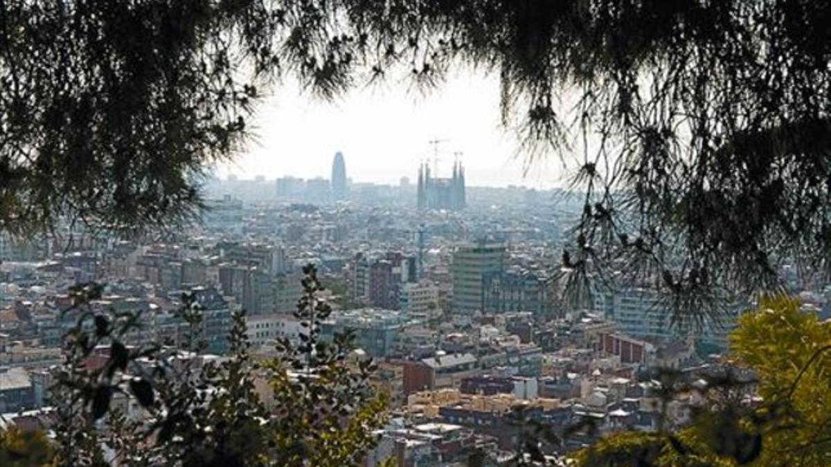 Vistas gratis 8 Panorámica de Barcelona desde el Turó del Putget, el miércoles pasado.