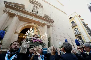 Alicante honra a la Virgen del Remedio con una solemne procesión en su 75º aniversario como Alcaldesa Perpetua