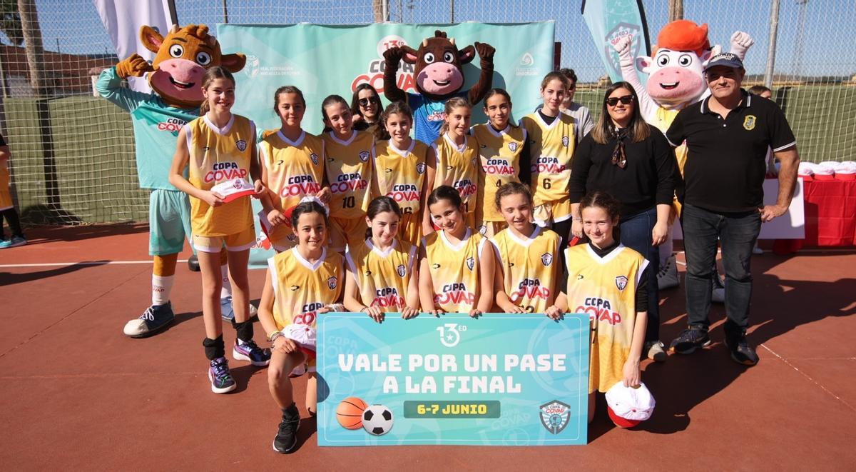 Clínica Alminar La Salle, ganador en baloncesto femenino de la fase cordobesa de la 13ª Copa Covap.