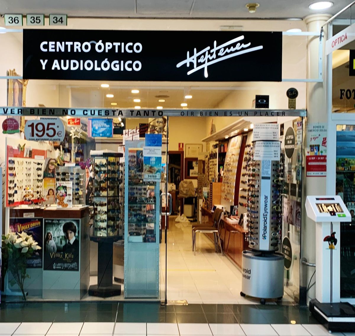 Fachadada del Centro Optico y Audiológico Heptener.