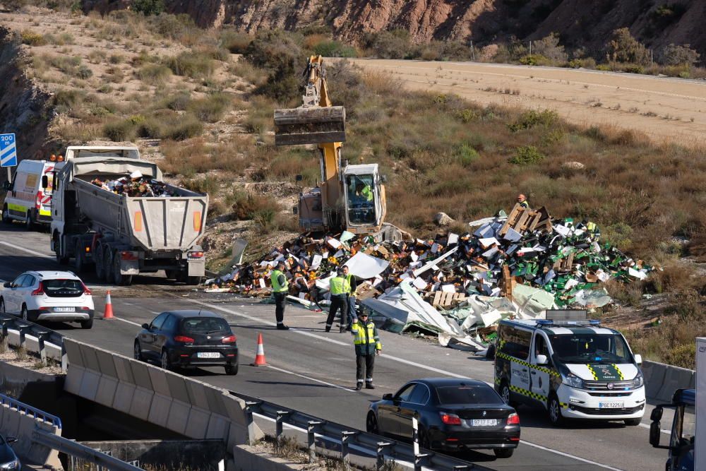 Un accidente en la A-31 colapsa la autovía en dirección Alicante-Madrid