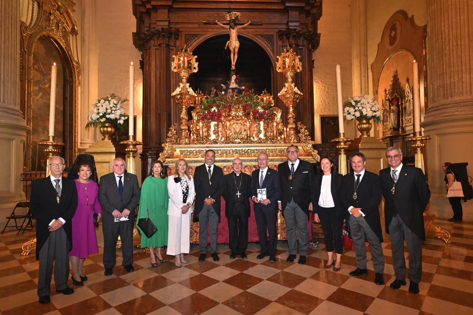 Misa Estacional en la Catedral por el centenario de la cofradía del Amor