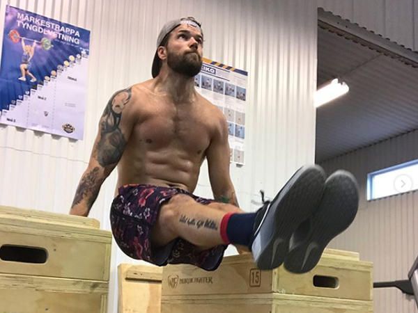 El cura metrosexual que triunfa haciendo crossfit