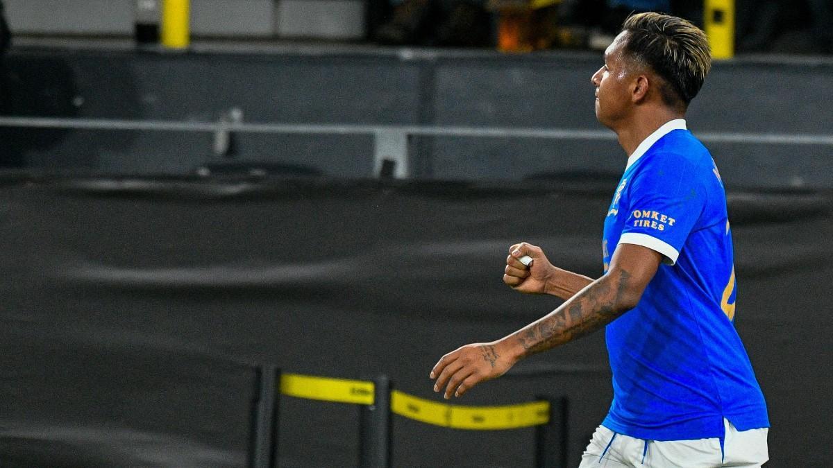 Morelos celebrando uno de sus goles