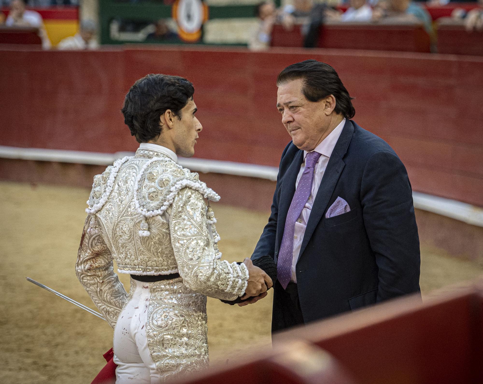 La primera novillada de la Feria de Fallas, en imágenes