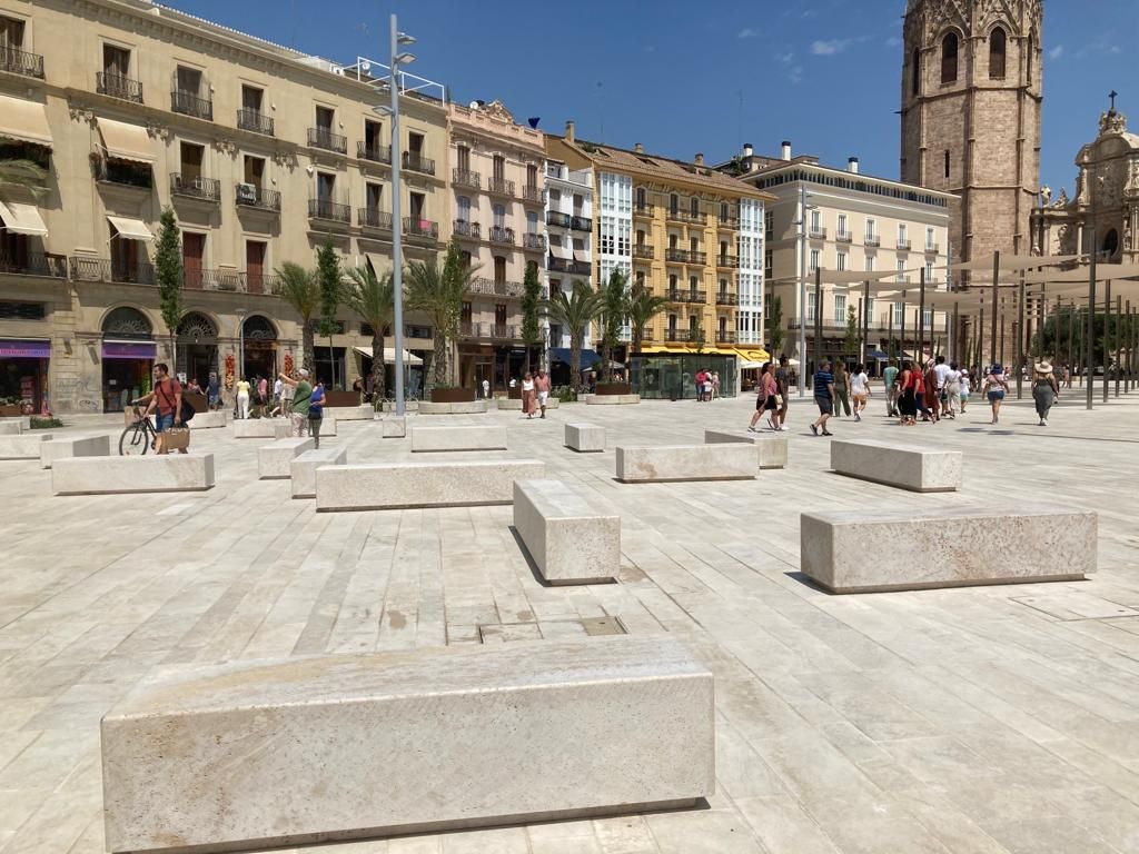 Así luce la nueva Plaza de la Reina tras la reforma integral