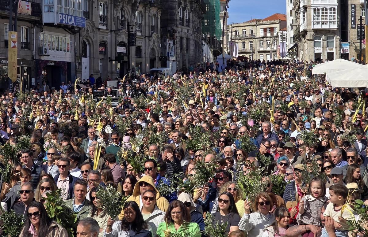 La procesión de la Borriquita de Vigo este Domingo de Ramos, en imágenes