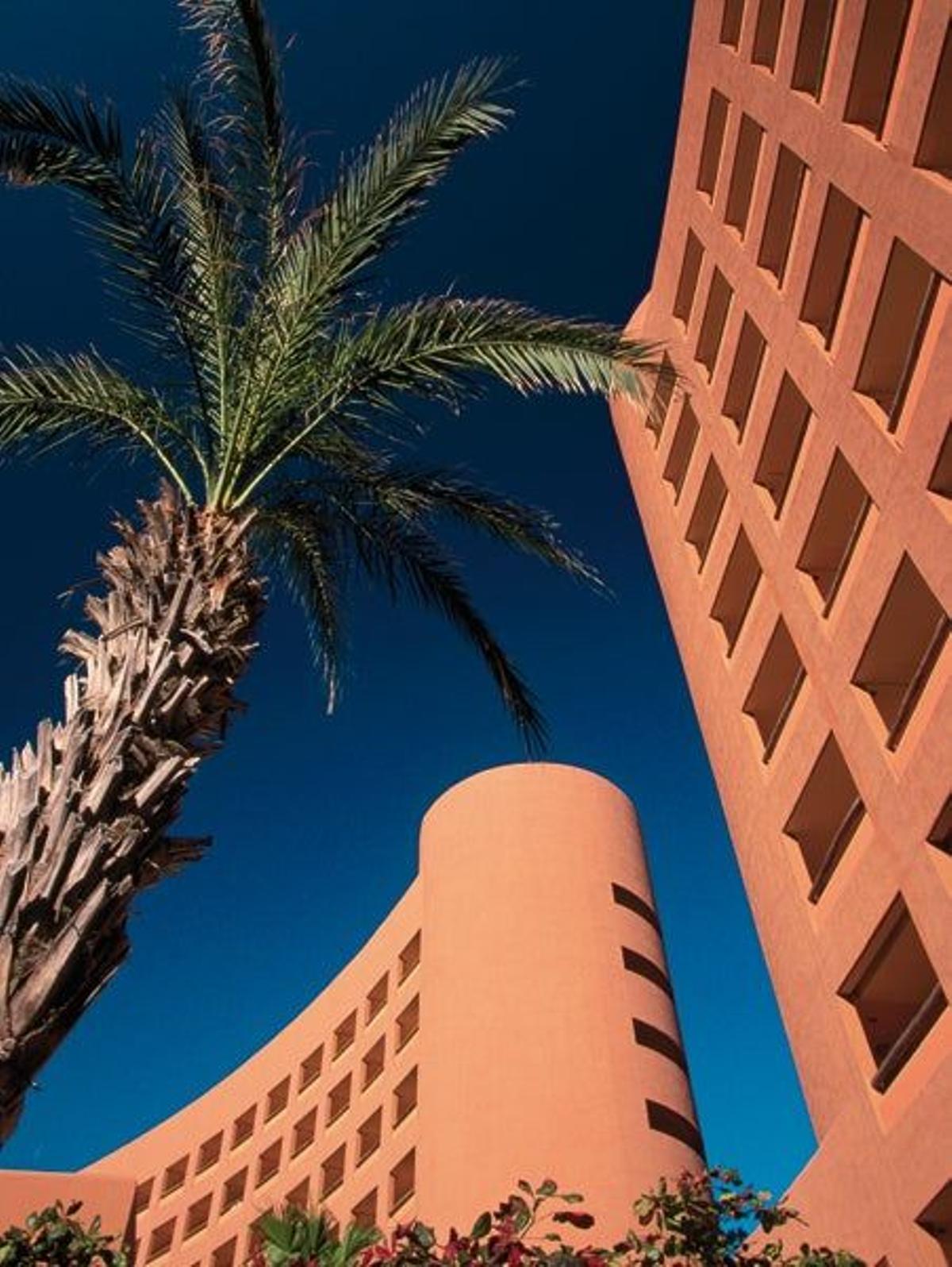 Uno de los estilosos hoteles de Cabo San Lucas.