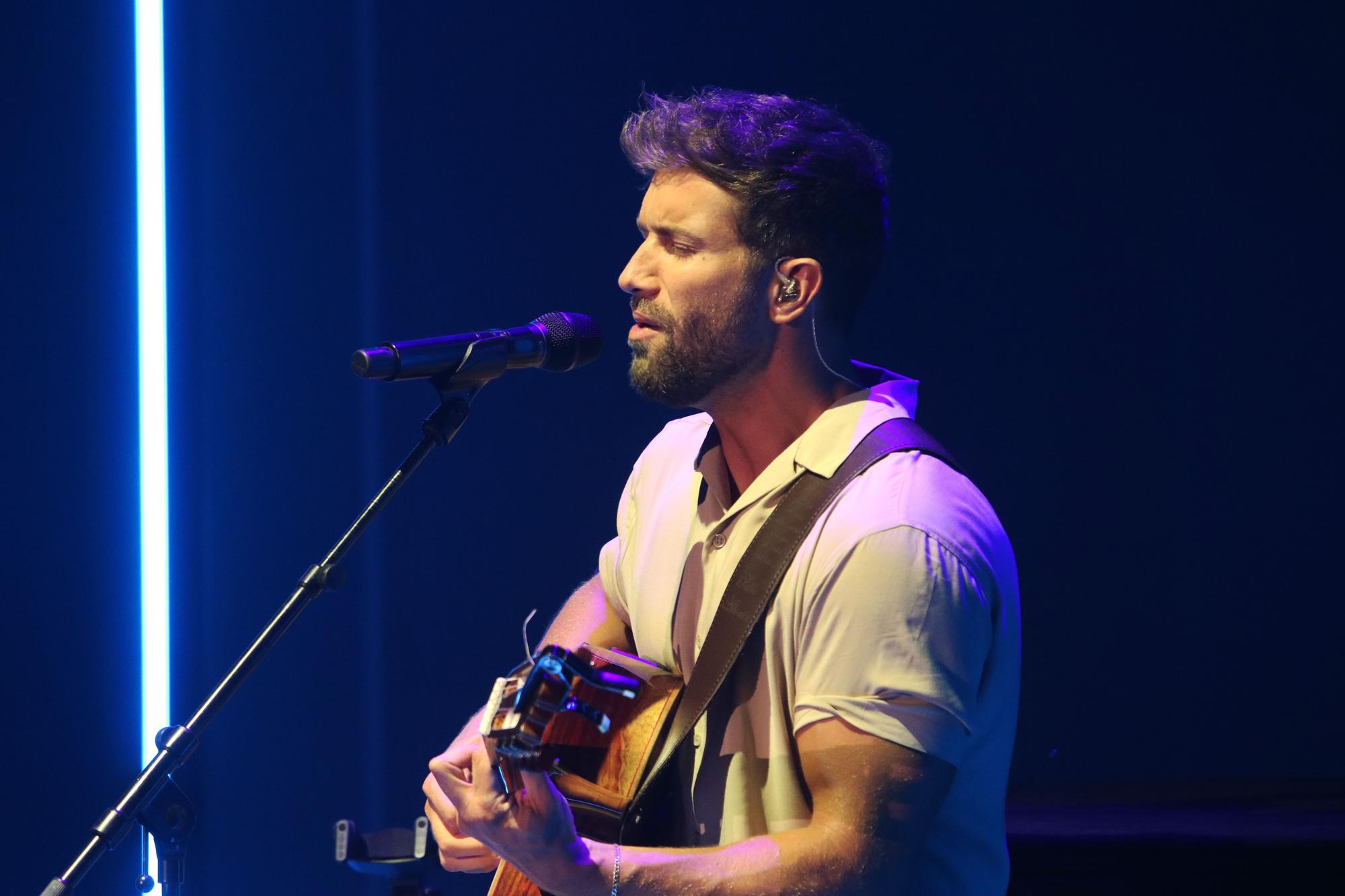 Las imágenes del concierto de Pablo Alborán en el Teatro Cervantes