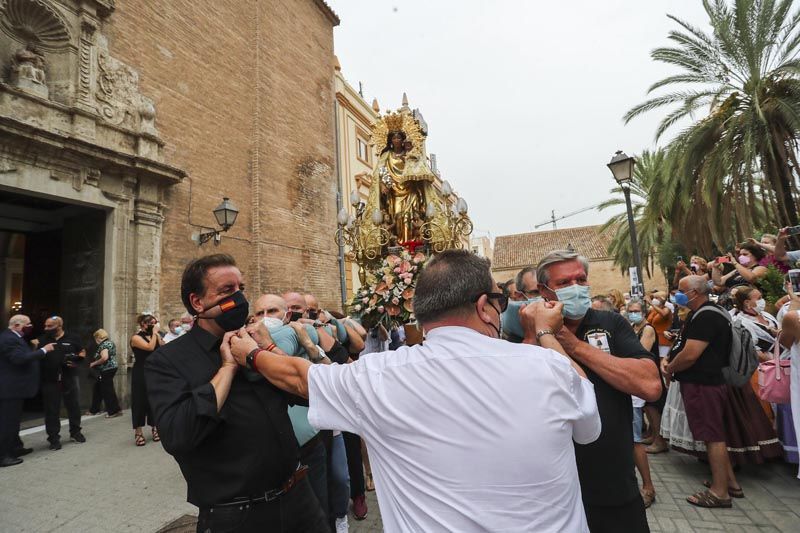 La Virgen vuelve a procesionar con público