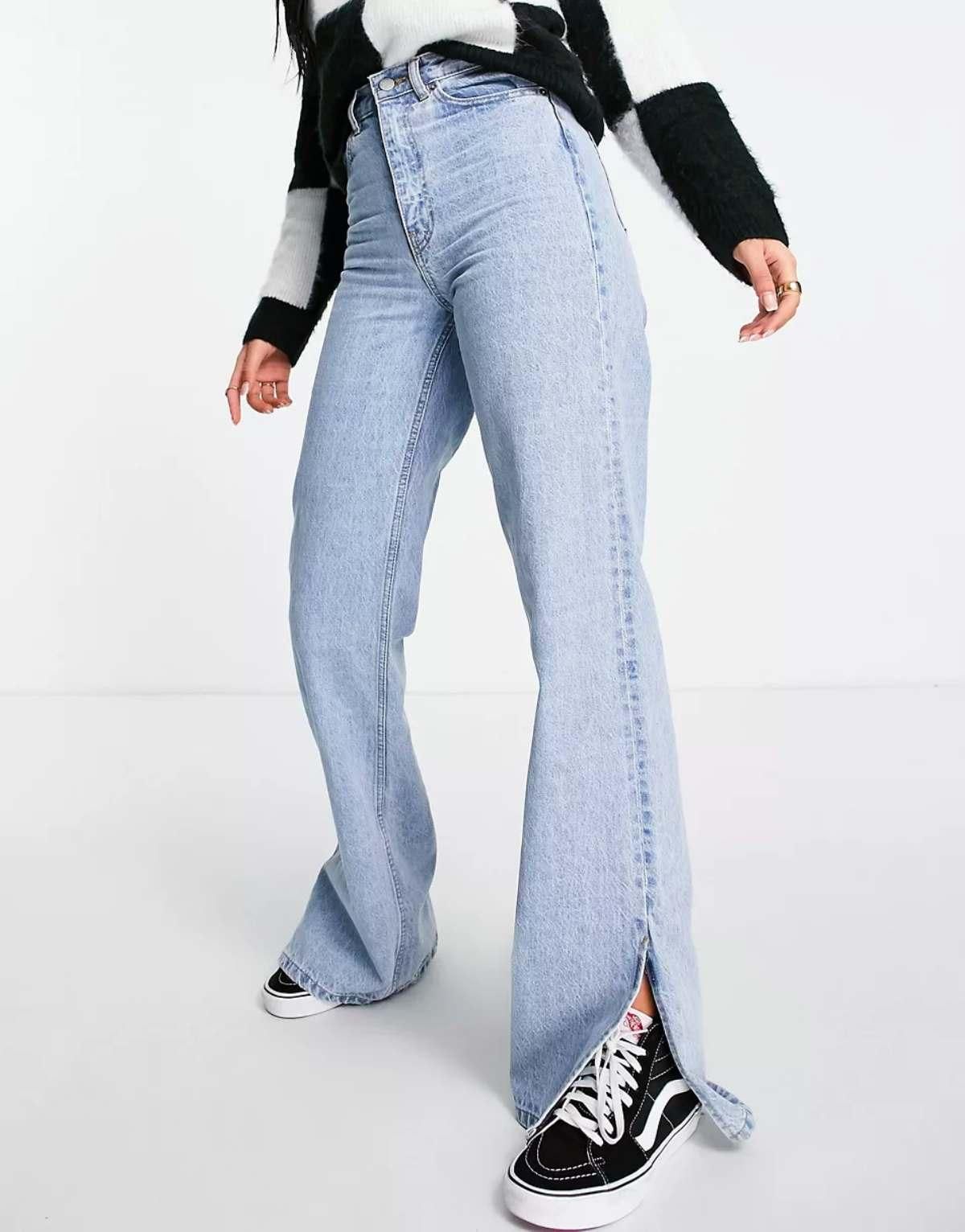 Pantalón vaquero con abertura en el bajo de Asos