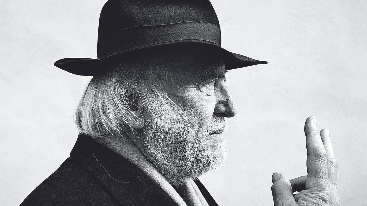 El escritor László Krasznahorkai, Nobel de Literatura 2025, en una sesión fotográfica en Estocolmo el pasado mes de enero.