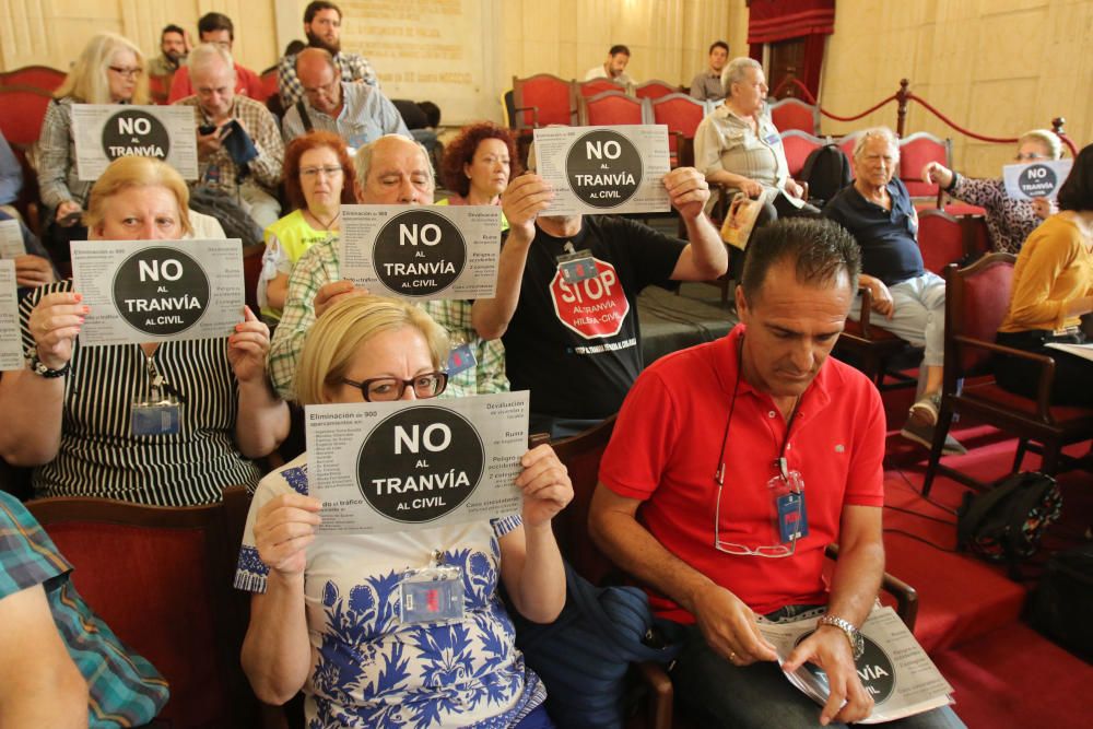 La sesión plenaria de finales de mayo tuvo como tema principal el debate sobre el metro de Málaga.