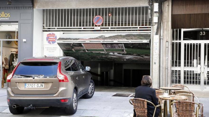 Santiago rexistra poucas prazas de garaxe mentres que os alugueiros soben de prezo