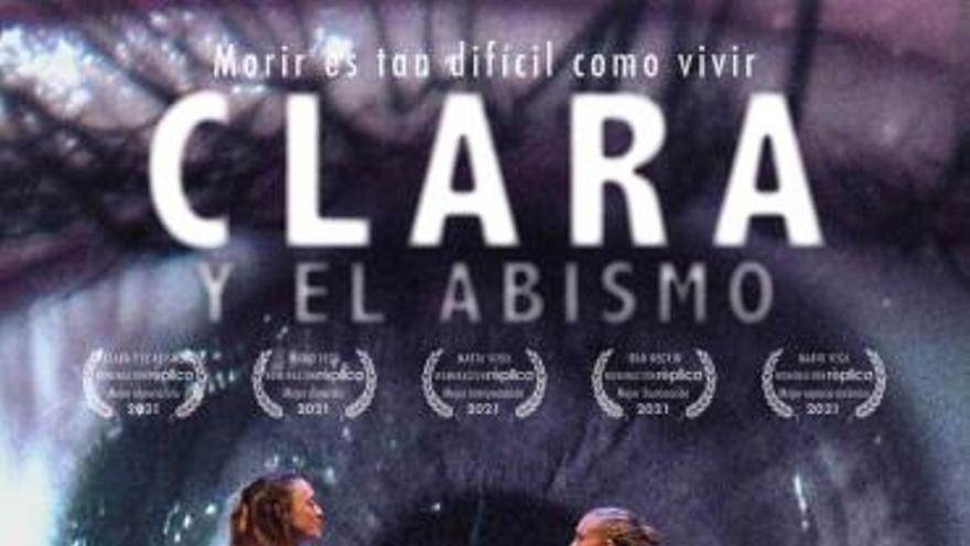 Clara y el Abismo