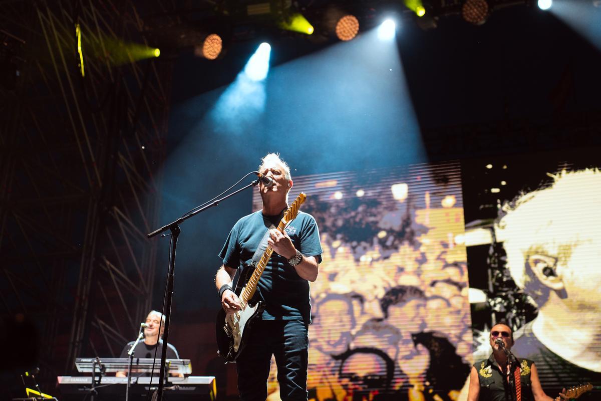 El concierto de Hombres G de Icónica Santalucía Sevilla Fest en imágenes