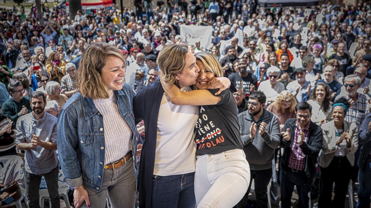 Acto electoral en Nou Barris de Ada Colau y Yolanda Díaz