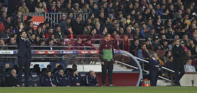 Imágenes de la primera parte del partido de ida de semifinales de Copa del Rey entre el FC Barcelona y el Real Madrid disputado en el Camp Nou