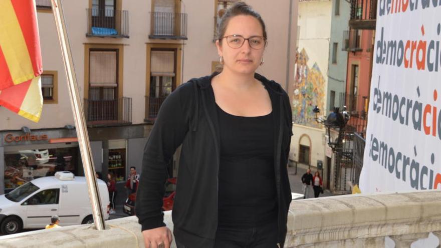 Mònica Garcia al balcó de l&#039;Ajuntament