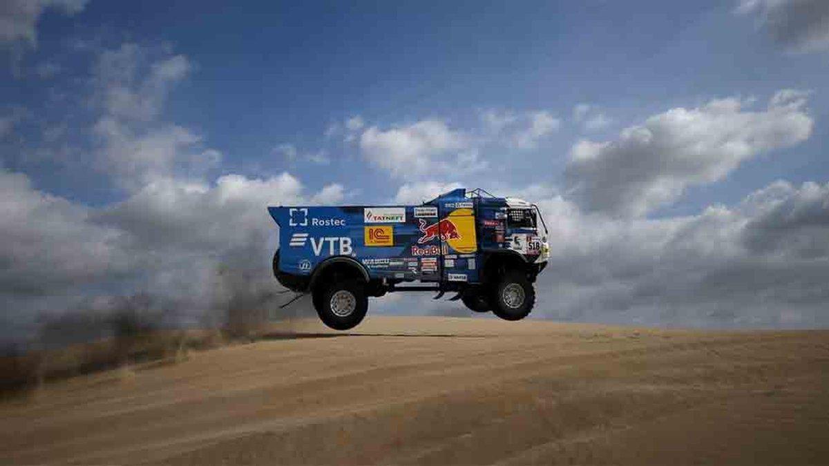 El camión ruso ha sido excluído del Dakar 2019