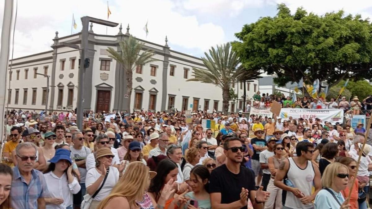 Manifestación 20A 'Canarias tiene un límite', en Fuerteventura