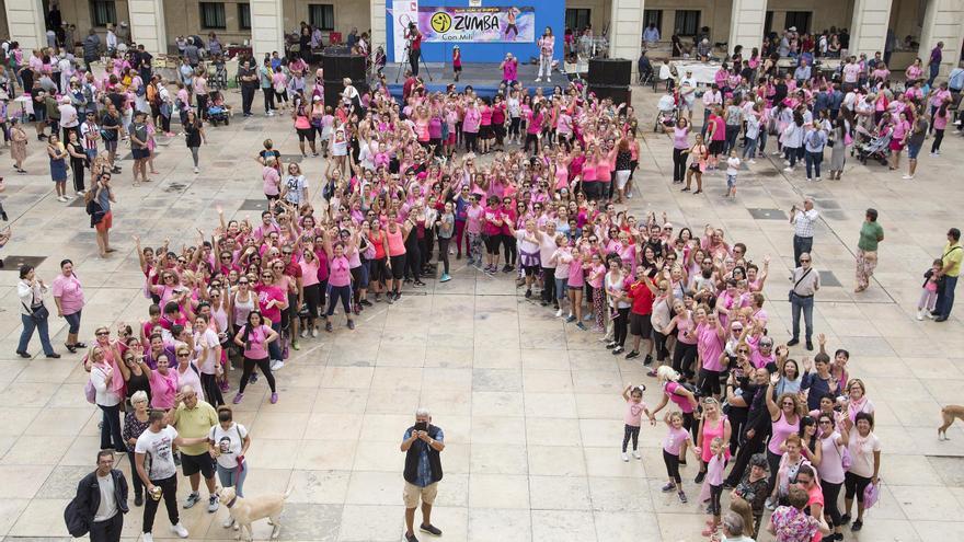 APAMM organiza una mesa informativa y &quot;zumba con mili&quot; este domingo en Alicante contra el cáncer de mama