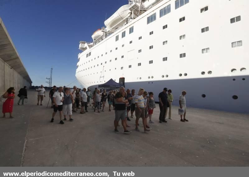 Crucero en el puerto de Castelló