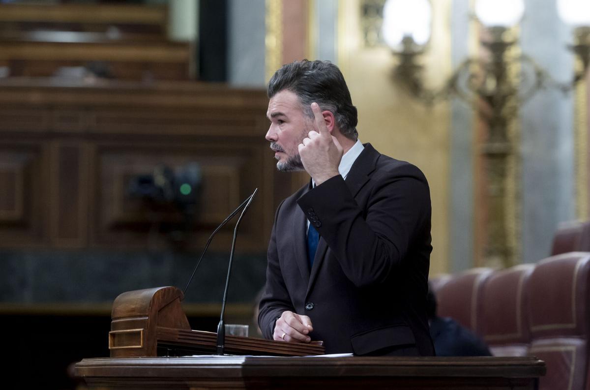 El diputado de ERC, Gabriel Rufián, durante una sesión plenaria en el Congreso de los Diputados, a 11 de noviembre de 2025, en Madrid (España).El pleno acoge hoy el debate de totalidad de la reforma del Estatuto de Autonomía de Castilla-La Mancha, la toma en consideración de una proposición de ley sobre medidas fiscales contra la especulación inmobiliaria; y el debate y votación de proposiciones no de ley y mociones. 11 NOVIEMBRE 2025 Alberto Ortega / Europa Press 11/11/2025. Alberto Ortega;category_code_new