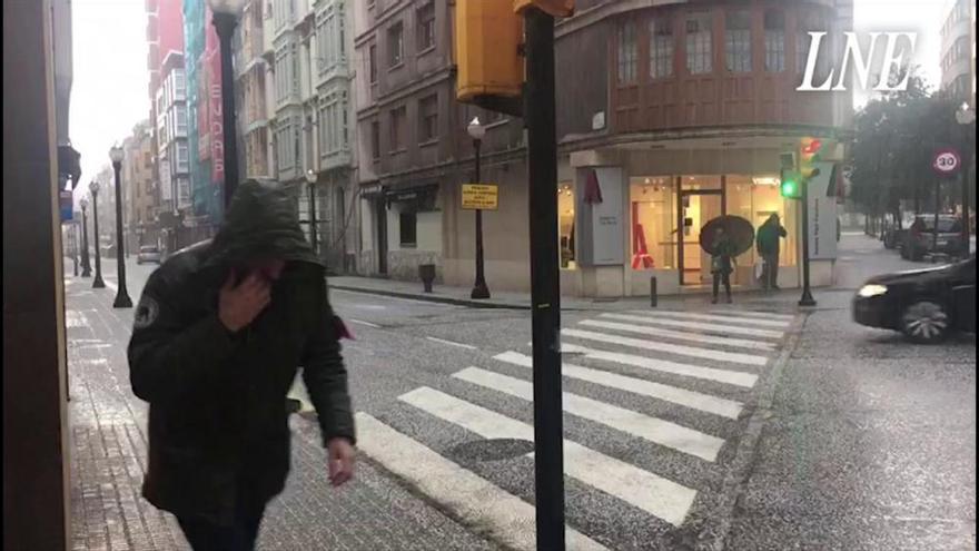 Borrasca Helena en Asturias: Granizada en Gijón