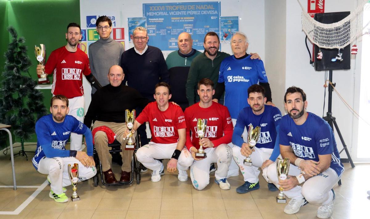 Vicent Pérez, Toni Pérez, Juanra Such i Javier Jordá, amb els campions i subcampions.