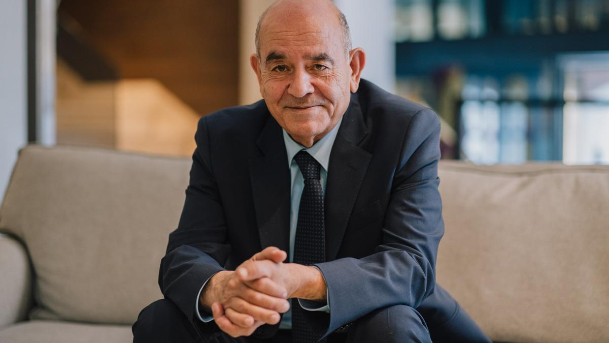 15.03.2024. MADRID. El abogado palestino Raji Sourani, en Madrid. Foto: Alba Vigaray